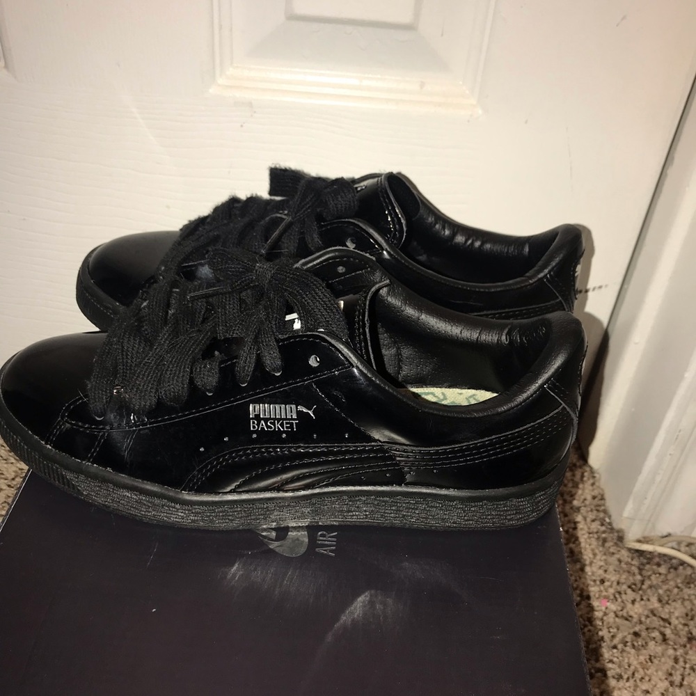 Black pumas